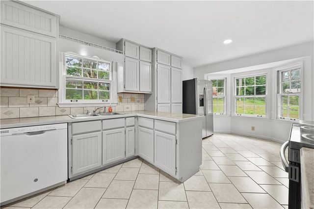 225 Hauteur Garden, Lilburn, GA 30047