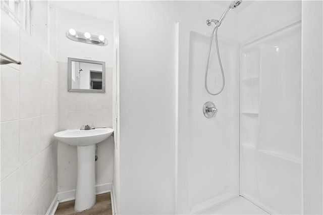 225 Hauteur Garden, Lilburn, GA 30047
