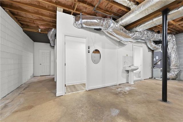 225 Hauteur Garden, Lilburn, GA 30047