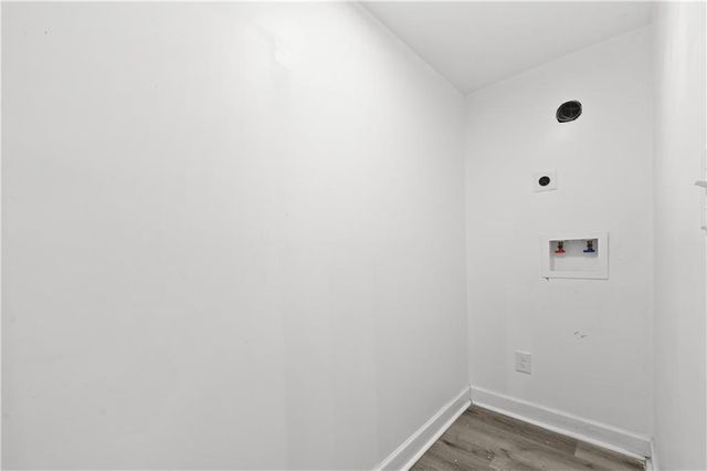 225 Hauteur Garden, Lilburn, GA 30047