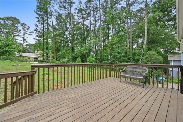 225 Hauteur Garden, Lilburn, GA 30047