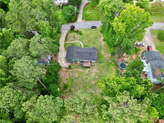 225 Hauteur Garden, Lilburn, GA 30047