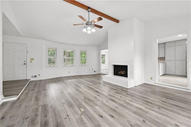 225 Hauteur Garden, Lilburn, GA 30047