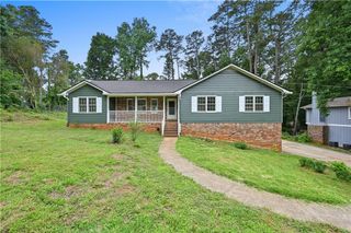 225 Hauteur Garden, Lilburn, GA 30047