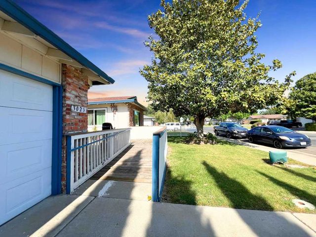 3025 3025 Monticello Dr, Stockton, CA 95209