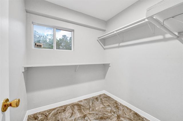 919 Corydon Drive, Houston, TX 77336