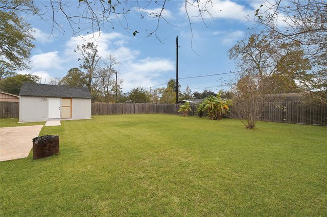 919 Corydon Drive, Houston, TX 77336