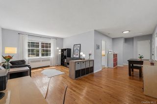 2 Fieldstone Drive 19, Hartsdale, NY 10530