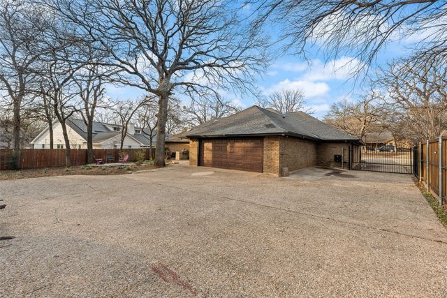 740 Newport Road, Fort Worth, TX 76120