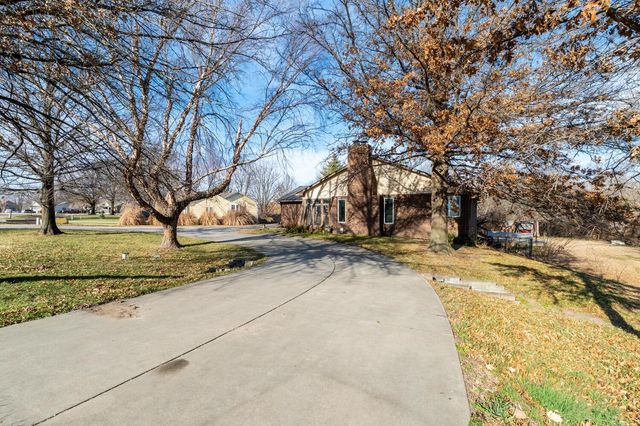 21 Beaver Creek Rd, Goddard, KS 67052