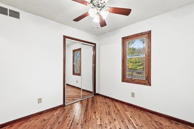 21 Beaver Creek Rd, Goddard, KS 67052