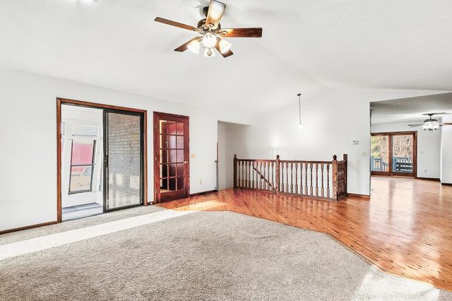 21 Beaver Creek Rd, Goddard, KS 67052