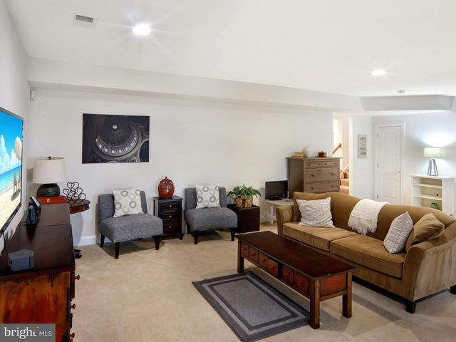 43564 MERCHANT MILL TER, Leesburg, VA 20176