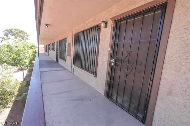 585 South Royal Crest Circle 9, Las Vegas, NV 89169