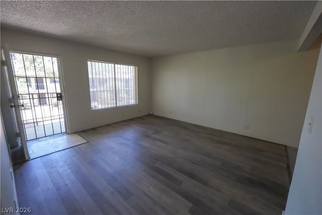 585 South Royal Crest Circle 9, Las Vegas, NV 89169