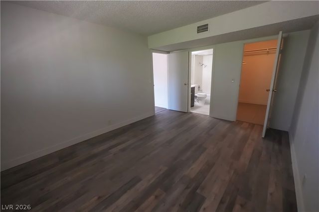 585 South Royal Crest Circle 9, Las Vegas, NV 89169