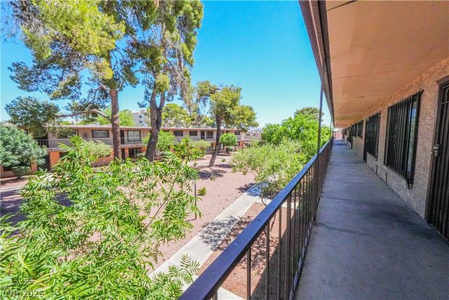 585 South Royal Crest Circle 9, Las Vegas, NV 89169