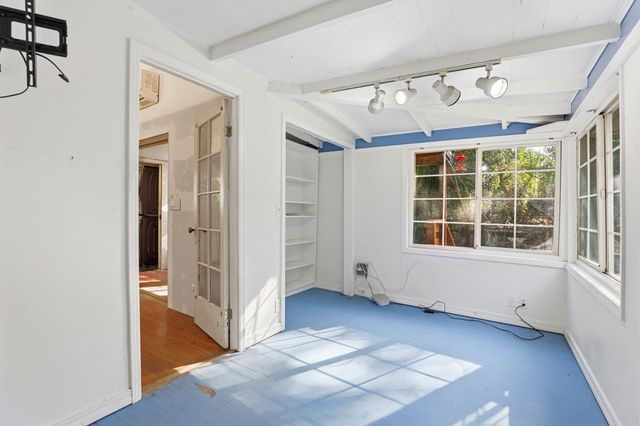 2397 Kilkare Rd, Sunol, CA 94586