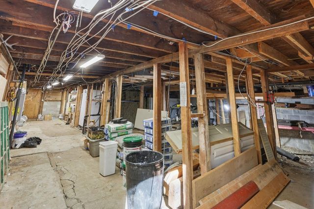 2397 Kilkare Rd, Sunol, CA 94586