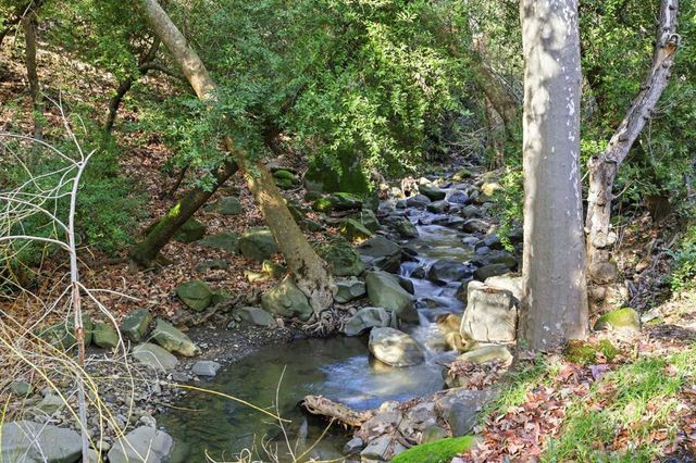 2397 Kilkare Rd, Sunol, CA 94586