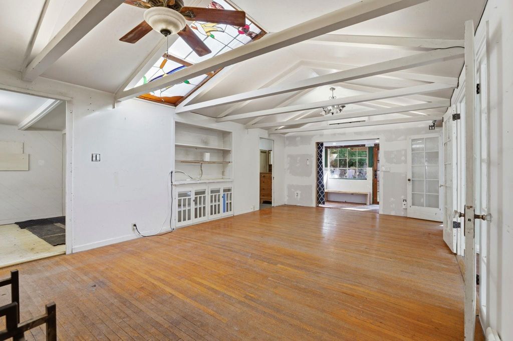 Image 15 of property listing at 2397 Kilkare Rd, Sunol, CA 94586