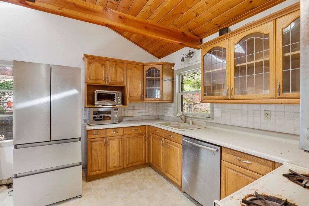 Image 18 of property listing at 2397 Kilkare Rd, Sunol, CA 94586