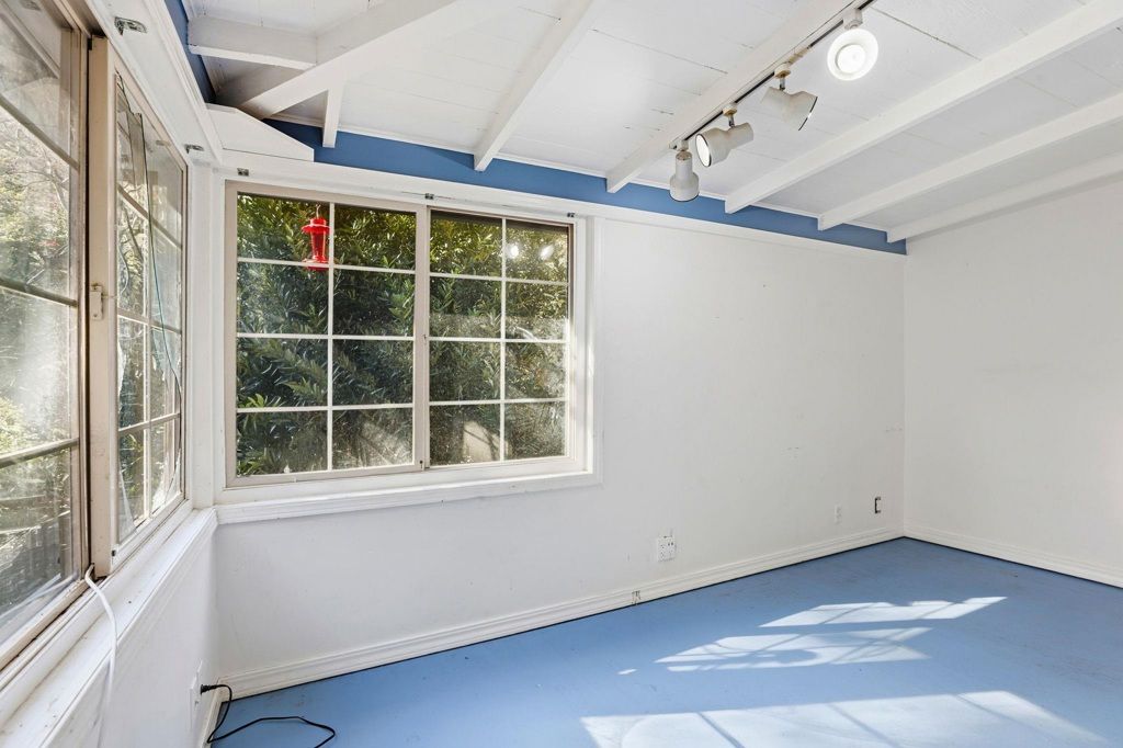 Image 20 of property listing at 2397 Kilkare Rd, Sunol, CA 94586