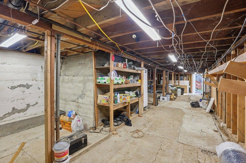 Image 28 of property listing at 2397 Kilkare Rd, Sunol, CA 94586