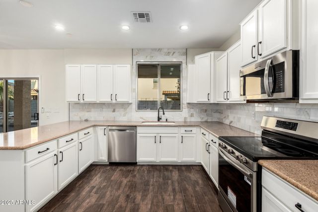 43602 W SANSOM Drive, Maricopa, AZ 85138