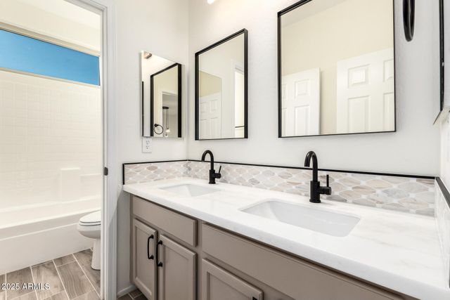 43602 W SANSOM Drive, Maricopa, AZ 85138