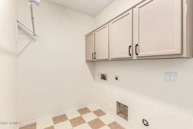 43602 W SANSOM Drive, Maricopa, AZ 85138