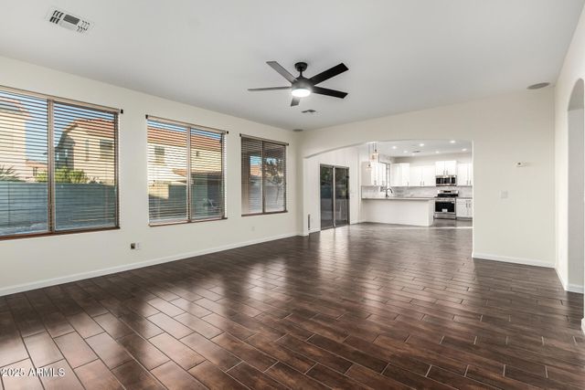 43602 W SANSOM Drive, Maricopa, AZ 85138