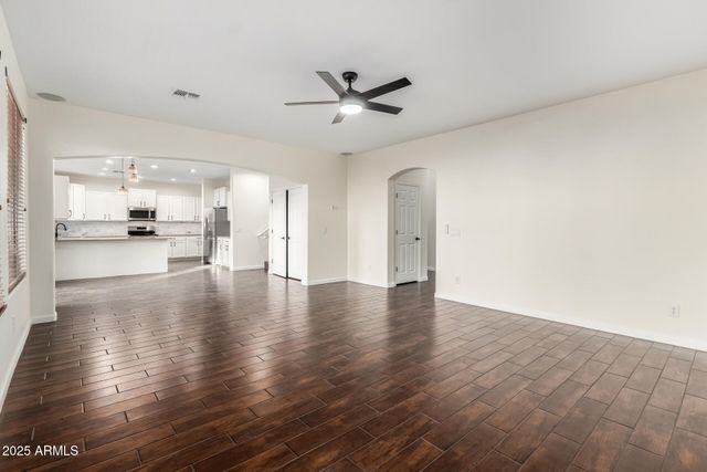 43602 W SANSOM Drive, Maricopa, AZ 85138