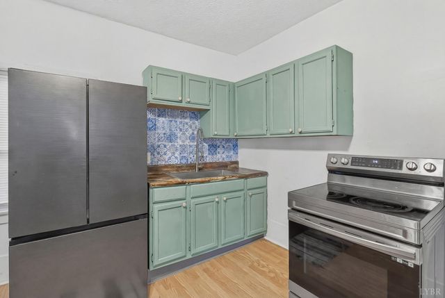 2003 Main Street, Lynchburg, VA 24504