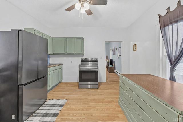 2003 Main Street, Lynchburg, VA 24504