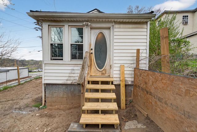 2003 Main Street, Lynchburg, VA 24504