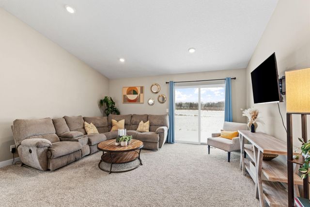 1330 Freedom Lane, Delano, MN 55328