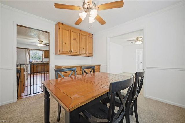 110 Bayberry LN, Yorktown, VA 23693