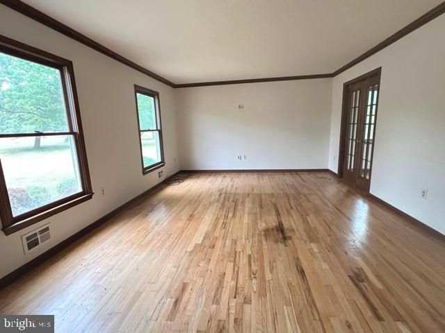 17 SHURTS RD, Flemington, NJ 08822
