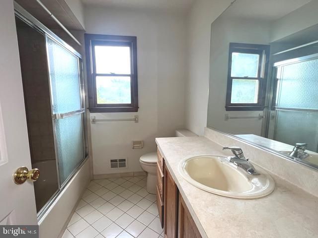 17 SHURTS RD, Flemington, NJ 08822
