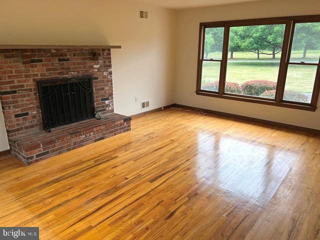 17 SHURTS RD, Flemington, NJ 08822