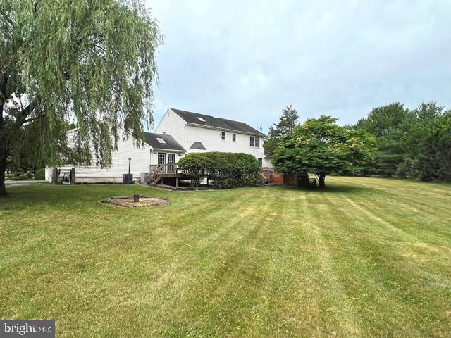 17 SHURTS RD, Flemington, NJ 08822