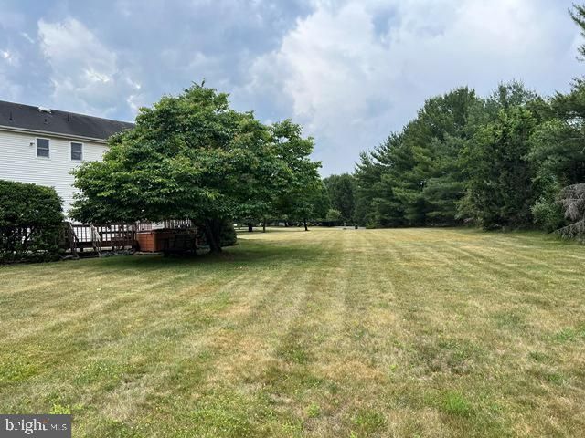 17 SHURTS RD, Flemington, NJ 08822