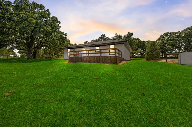 8804 County Road 3816, Athens, TX 75752