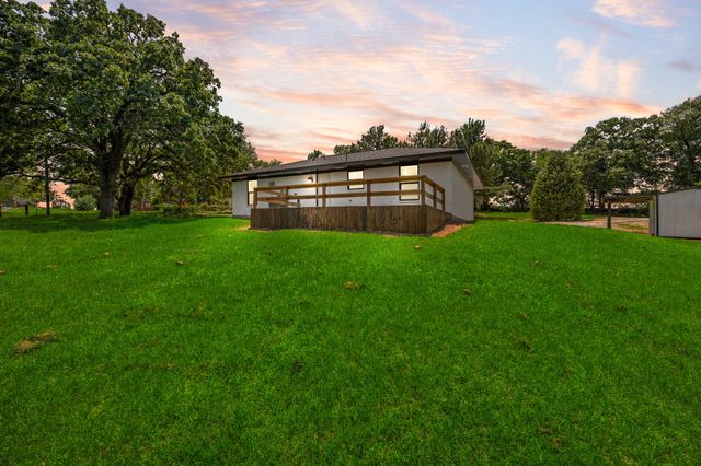 8804 County Road 3816, Athens, TX 75752