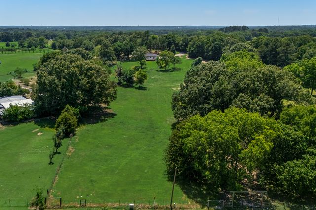 8804 County Road 3816, Athens, TX 75752