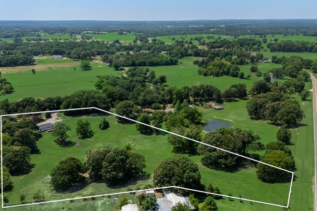 8804 County Road 3816, Athens, TX 75752