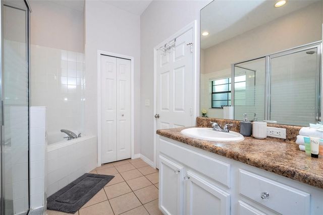 3050 PIRATES RETREAT COURT 408, Kissimmee, FL 34747