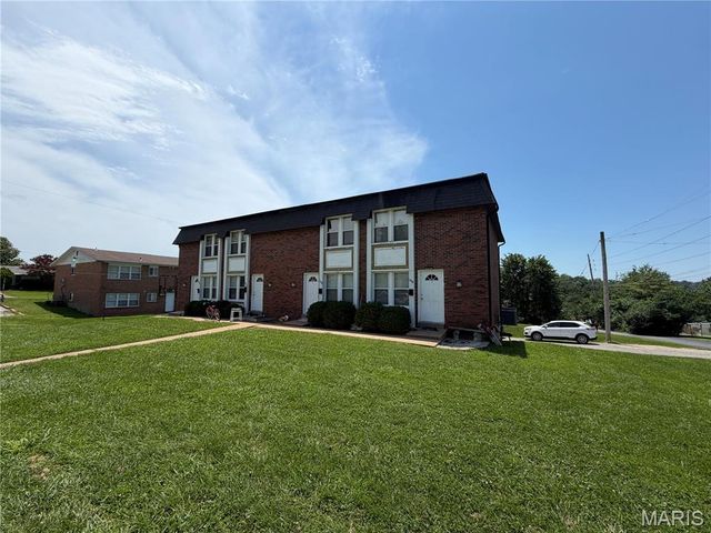 9548 Chamblin Drive, St Louis, MO 63123