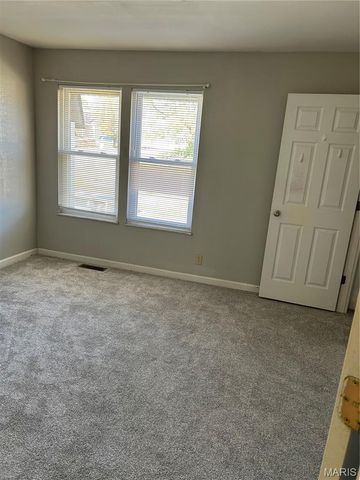 9548 Chamblin Drive, St Louis, MO 63123